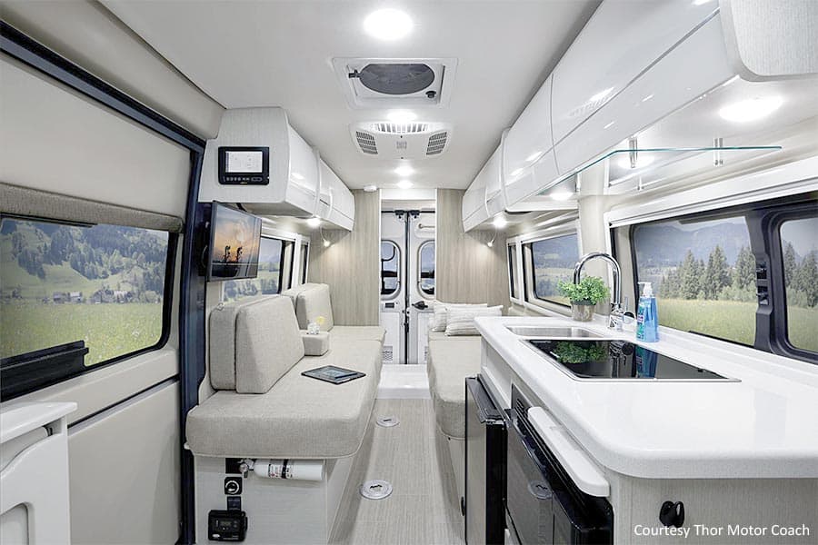 Thor Tellaro interior