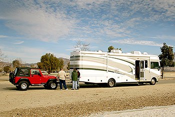RV towing vehicle