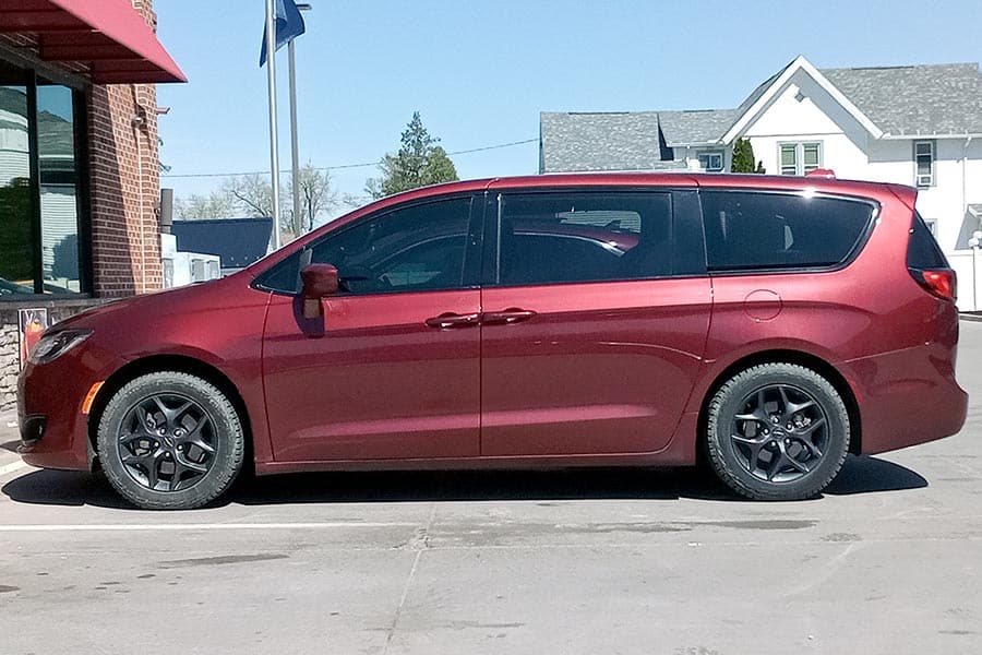 Red Chrysler Pacifica